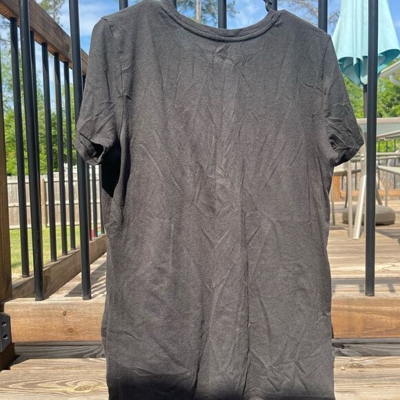 Pink by Victoria’s Secret graphic tee shirt - Picture 2 of 3